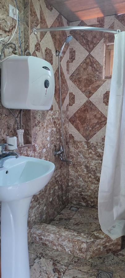 Tsknari Oda Oni Kültér fotó