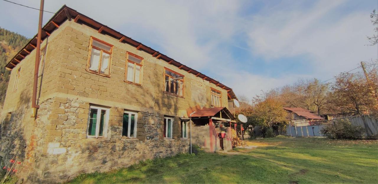 Tsknari Oda Oni Kültér fotó